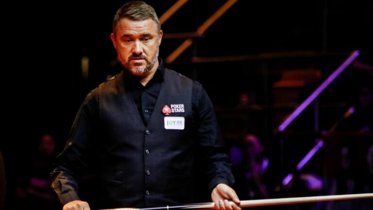 Stephen Hendry and Ken Doherty dumped out of English Open, Stephen Maguire battles through