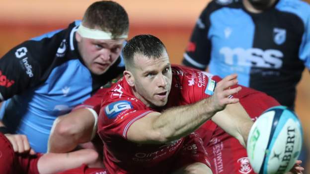 United Rugby Championship: Scarlets 31-25 Cardiff – Hosts claim first season win