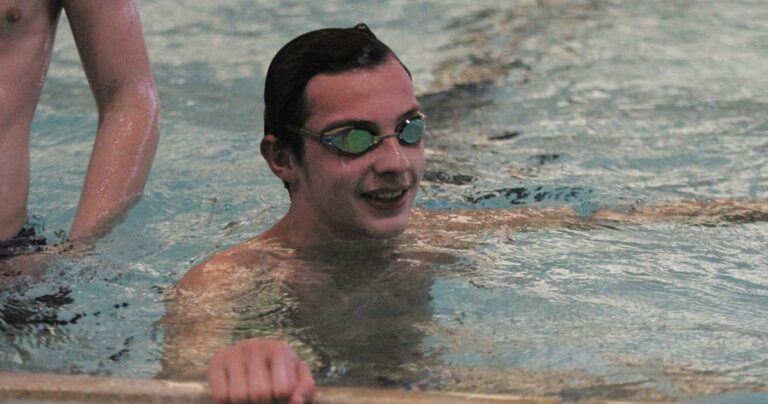 North Platte swimming and diving returns veterans on both sides