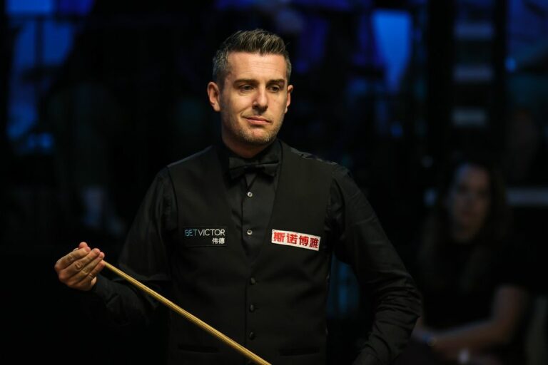 Tight At the Top In Group Three – World Snooker Tour