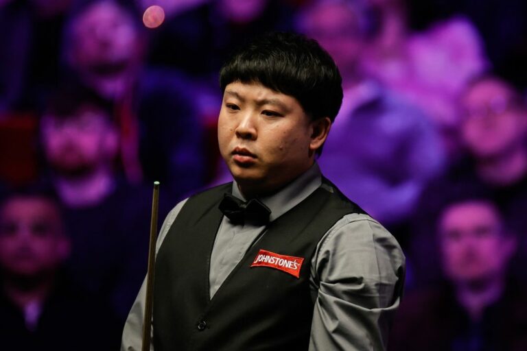 Zhang Holds Off Higgins Fightback – World Snooker Tour