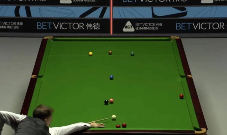 Judd Trump pots ‘most ridiculous shot ever’ in German Masters final | Other – Daily Express