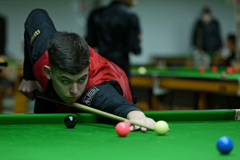 Liam Davies Secures Professional Status with European Under-21 Title – WPBSA