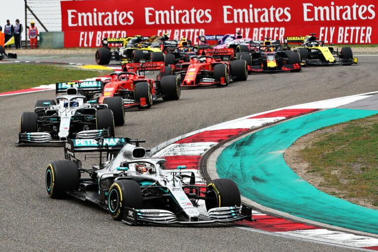 Verstappen ironico: “Bella idea tornare in Cina con una gara sprint…” – Sportmediaset