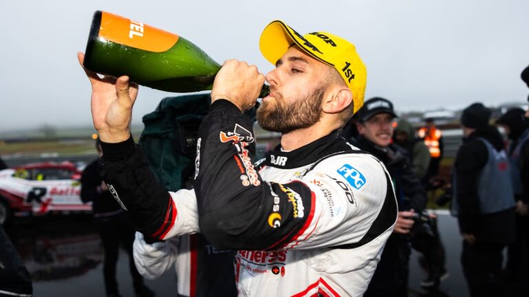 Supercars: Kiwi driver Andre Heimgartner claims victory at Taupō Super400 – NZ Herald