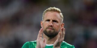 Football: Soccer-Celtic sign Denmark goalkeeper Schmeichel