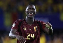 Football: Soccer-Midfielder Onana joins Villa from Everton