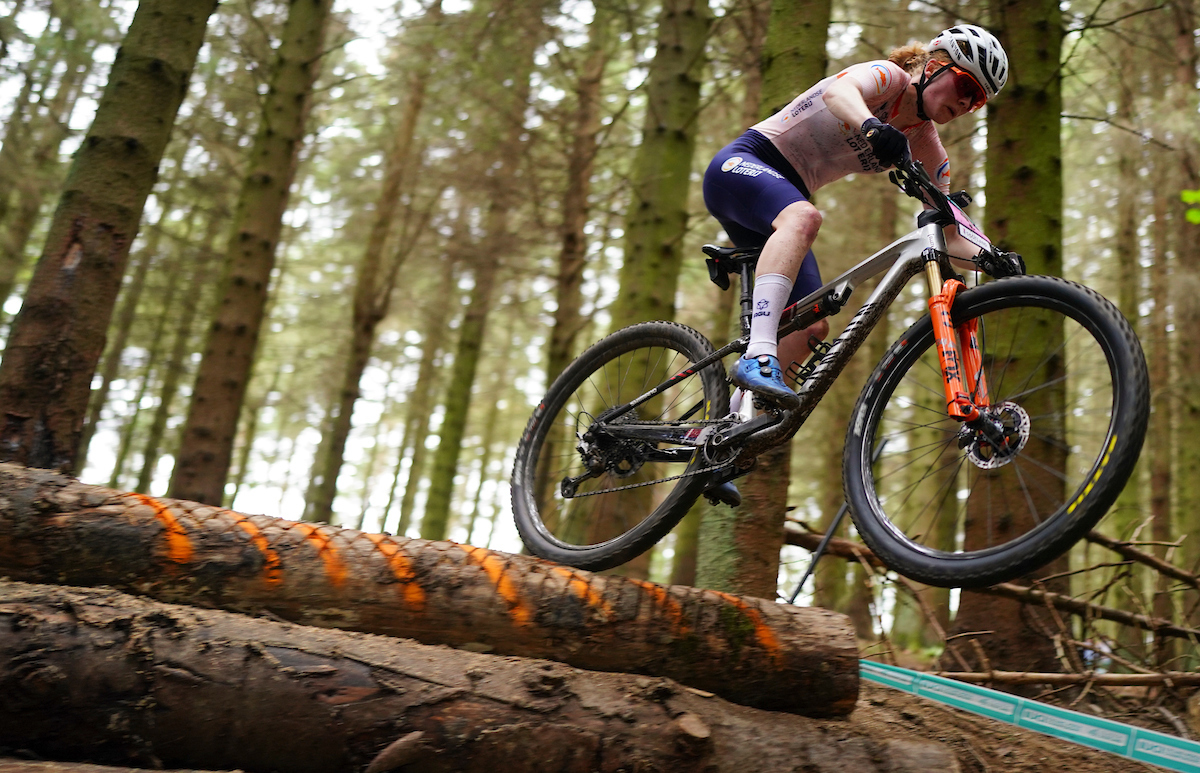 Picture by Thomas Maheux/SWpix.com - 12/08/2023 - 2023 UCI Cycling World Championships - MTB Cross Country - Glentress Forest, Peebles, Scotland - Elite Women Cross-country Olympic - Puck Pieterse - Netherlands