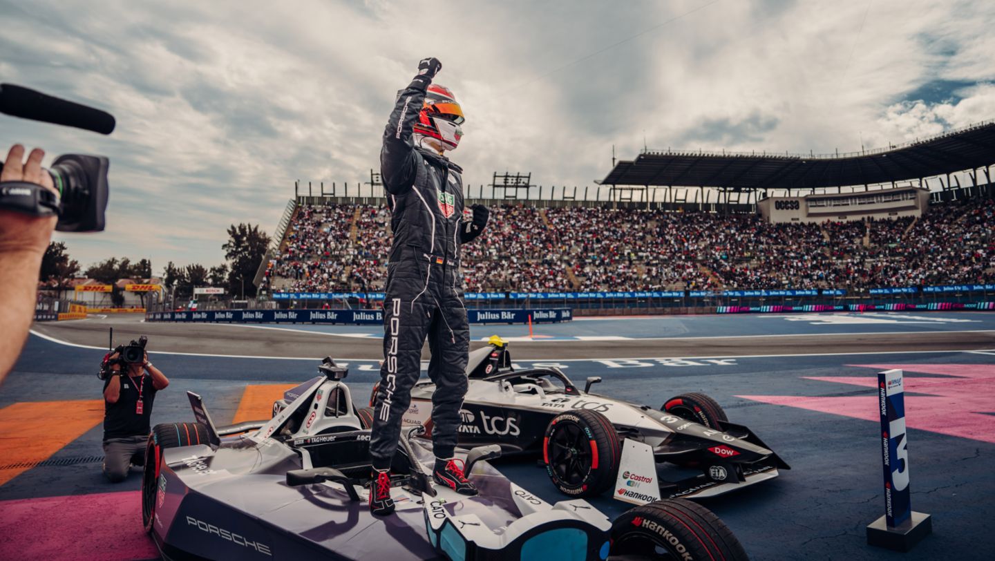 Pascal Wehrlein, Victory and pole position at the season opener, Mexico City E-Prix, 2024, Porsche AG