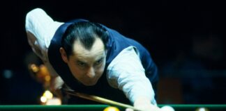 Ray Reardon, six-time world snooker champion, dies aged 91