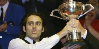 Ronnie O'Sullivan showed true colours with Ray Reardon call after wearing 'Dracula' teeth