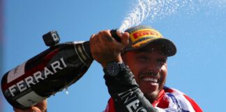 Russell ganó en la pista, pero fue descalificado y festejó su compañero Hamilton