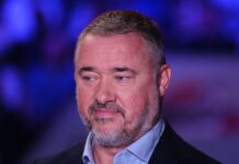 Stephen Hendry reveals fellow snooker legend has continually snubbed him as he admits 'I don't know why'