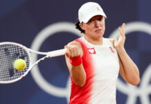 Swiatek survives early test to reach round two at Olympics - Tennis Majors
