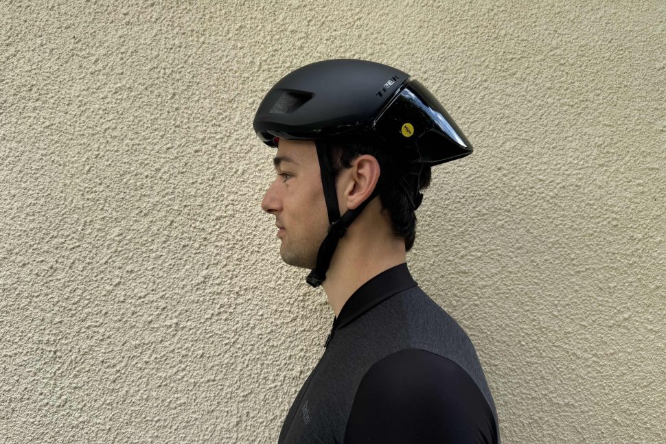 Trek Ballista Mips helmet side profile