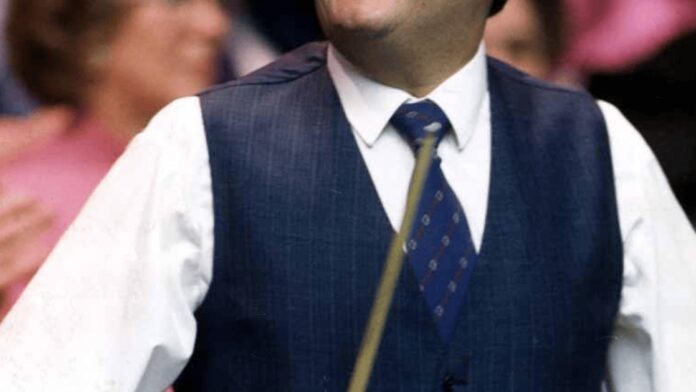 Tributes paid to snooker giant Ray, who swapped coal mines for Crucible