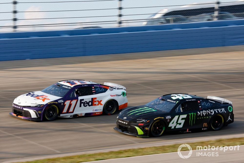 Denny Hamlin, Joe Gibbs Racing, FedEx Toyota Camry Tyler Reddick, 23XI Racing, Monster Energy Toyota Camry