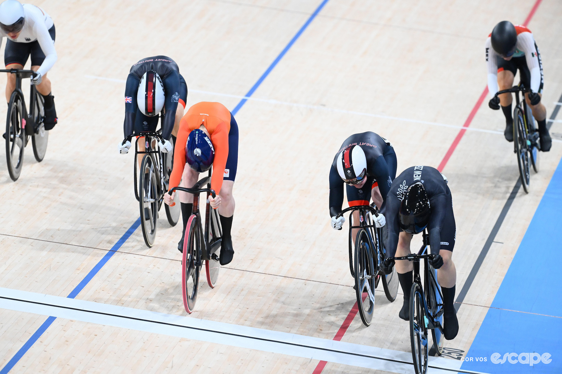 Ellesse Andrews wins the keirin and wins gold at the 2024 Paris Olympics.