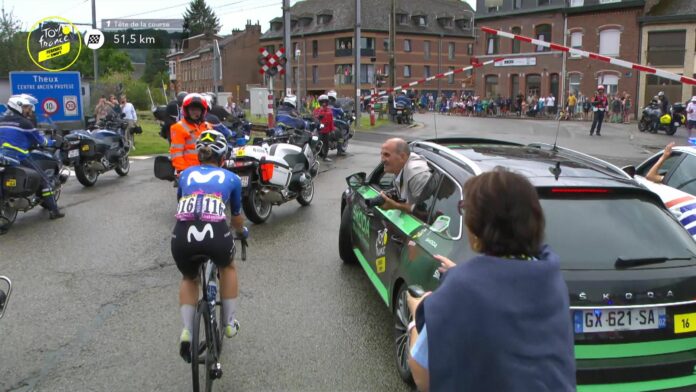 Complete chaos on Stage 4 of Tour de France Femmes as riders held up at a level crossing ...