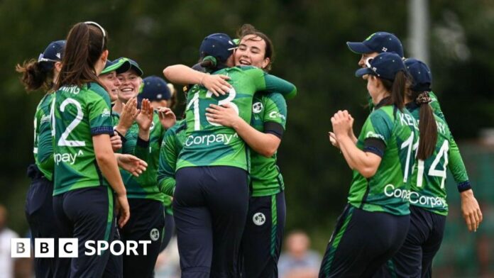 Ireland v Sri Lanka: Hosts beat Sri Lanka by seven runs in second T20