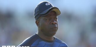 Ottis Gibson: Yorkshire head coach to leave club at end of 2024 season