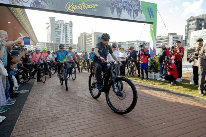 Sultan leads birthday cycling event