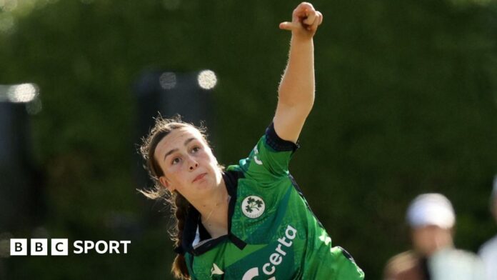 Aimee Maguire bowling for Ireland