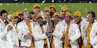 Australia celebrate winning the 2009 Champions Trophy