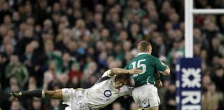 Jonny Wilkinson puts in a sensational try-stopping challenge on Ireland's Keith Earls