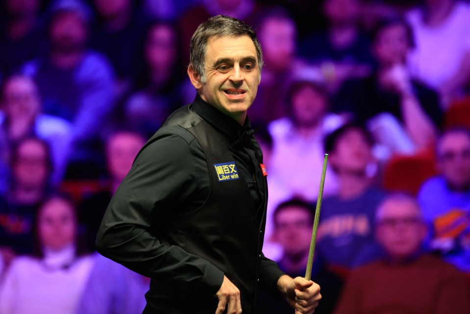 Ronnie O'Sullivan at a snooker match.