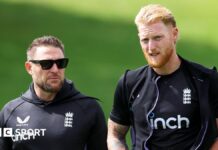 England head coach Brendon McCullum (left) speaks to Test captain Ben Stokes (right)