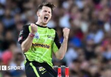 George Garton playing for Sydney Thunder