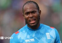 Jofra Archer: England bowler keen to play Tests again, says Brendon McCullum