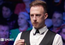 Judd Trump assesses a shot