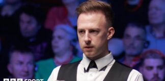 Judd Trump assesses a shot