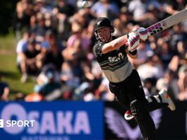 Tim Seifert batting for New Zealand