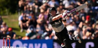 Tim Seifert batting for New Zealand